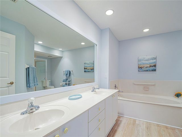 1385 Winding Oaks Circle W 703, Vero Beach, FL 32963