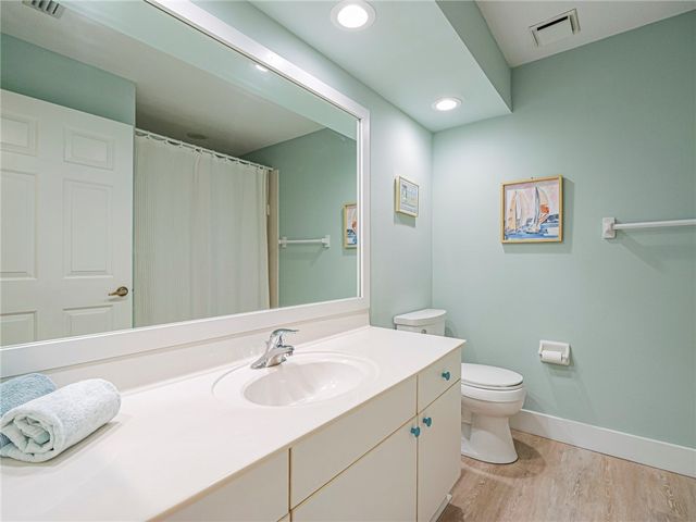 1385 Winding Oaks Circle W 703, Vero Beach, FL 32963