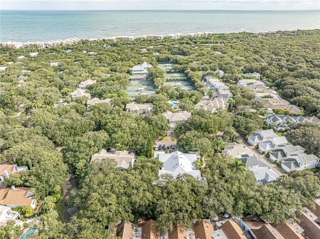 1385 Winding Oaks Circle W 703, Vero Beach, FL 32963