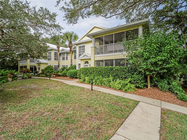 1385 Winding Oaks Circle W 703, Vero Beach, FL 32963