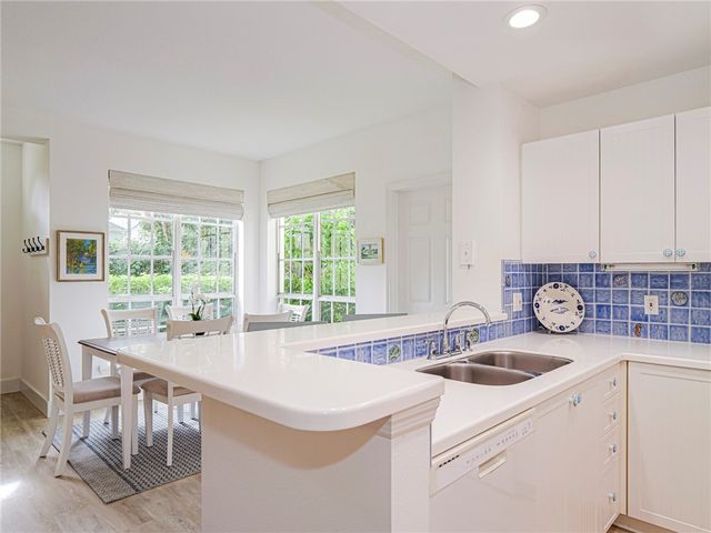 1385 Winding Oaks Circle W 703, Vero Beach, FL 32963