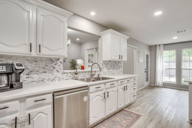 2637 Surrey Woods Road, Flower Mound, TX 75028