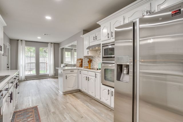 2637 Surrey Woods Road, Flower Mound, TX 75028
