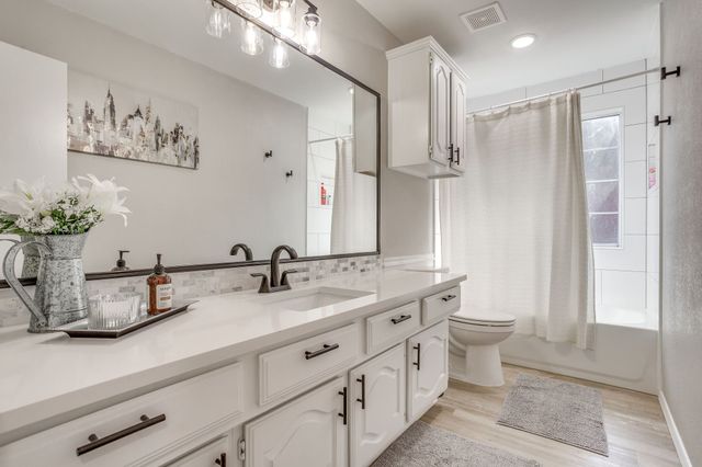 2637 Surrey Woods Road, Flower Mound, TX 75028