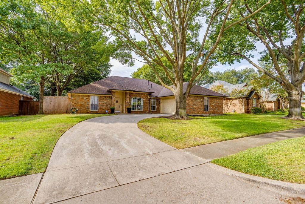 2637 Surrey Woods Road, Flower Mound, TX 75028 — photo 2