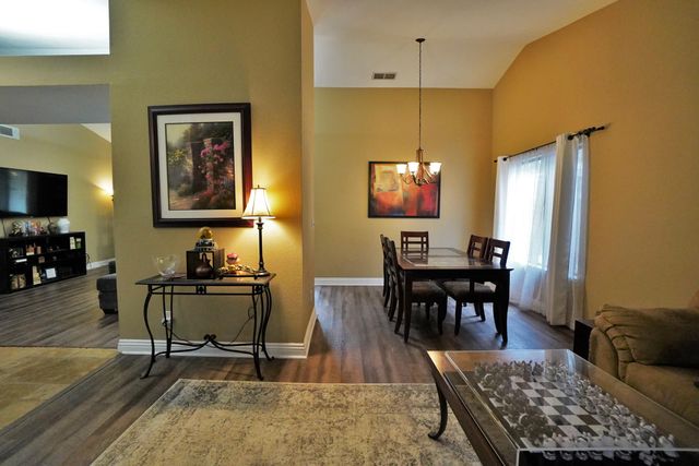 1230 W Sierra Avenue, Fresno, CA 93711