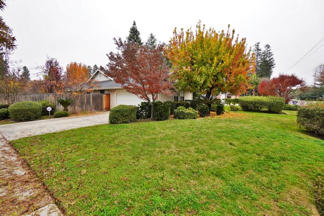 1230 W Sierra Avenue, Fresno, CA 93711