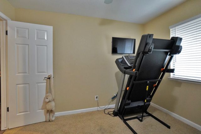 1230 W Sierra Avenue, Fresno, CA 93711