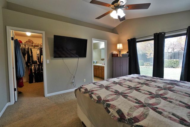 1230 W Sierra Avenue, Fresno, CA 93711