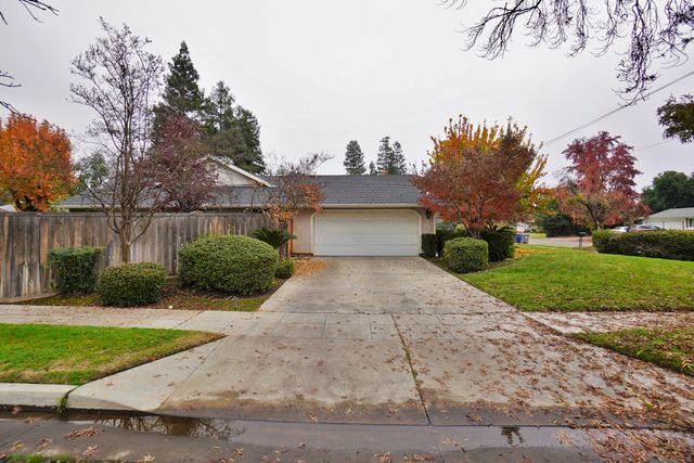 1230 W Sierra Avenue, Fresno, CA 93711