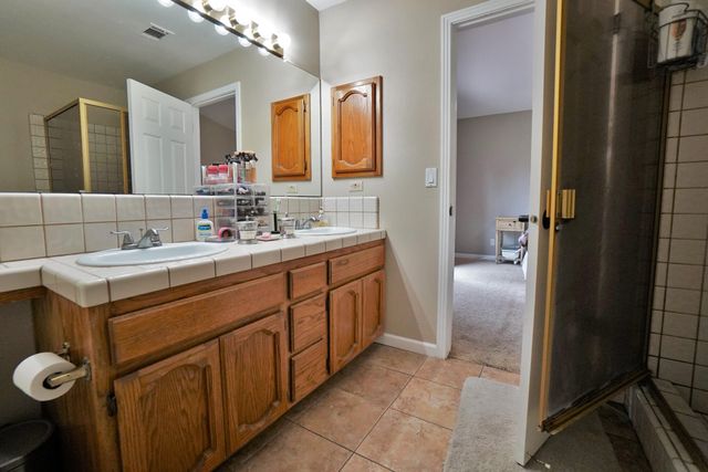 1230 W Sierra Avenue, Fresno, CA 93711