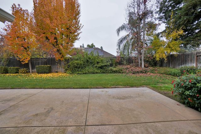 1230 W Sierra Avenue, Fresno, CA 93711