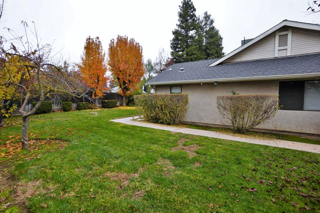 1230 W Sierra Avenue, Fresno, CA 93711