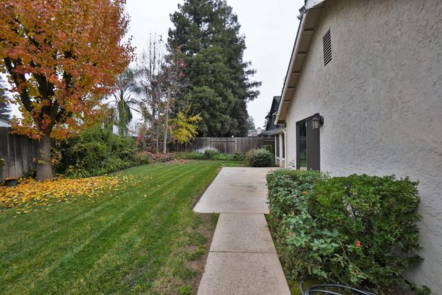 1230 W Sierra Avenue, Fresno, CA 93711