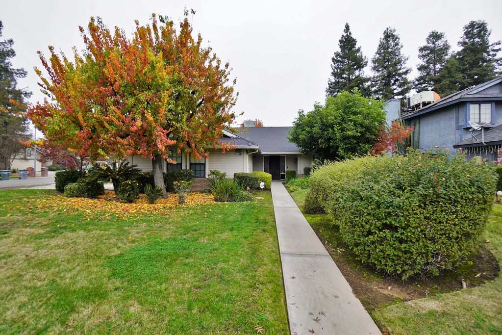1230 W Sierra Avenue, Fresno, CA 93711