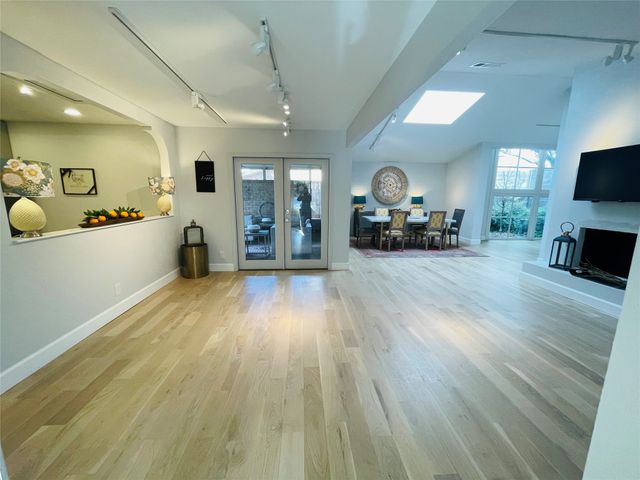 3701 Hulen Park Drive, Fort Worth, TX 76109