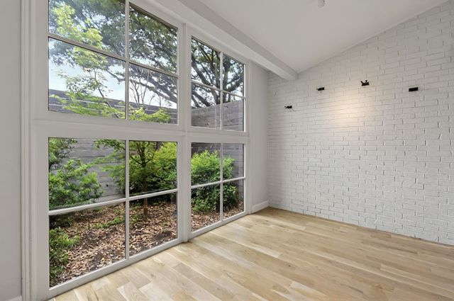 3701 Hulen Park Drive, Fort Worth, TX 76109