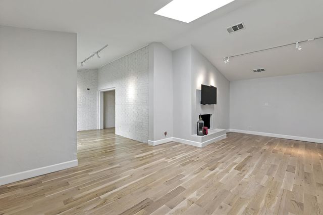 3701 Hulen Park Drive, Fort Worth, TX 76109