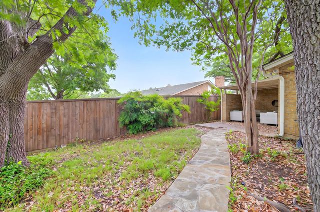 3701 Hulen Park Drive, Fort Worth, TX 76109