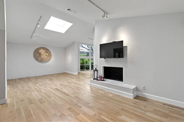 3701 Hulen Park Drive, Fort Worth, TX 76109