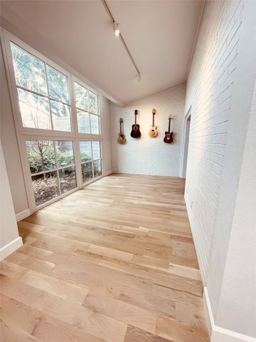 3701 Hulen Park Drive, Fort Worth, TX 76109