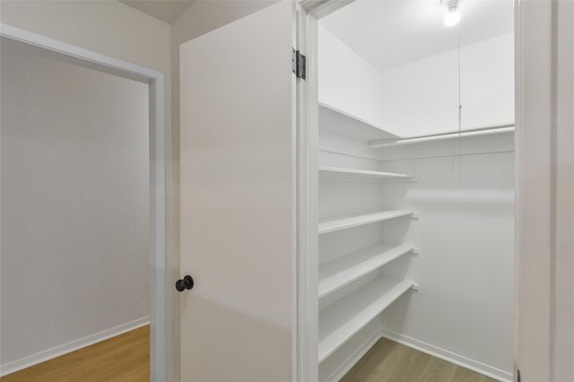 3206 Cascade Creek Drive, Houston, TX 77345