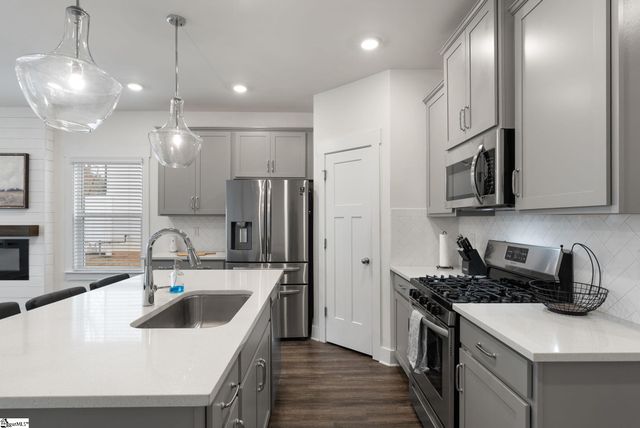 100 Grey Oak Trail, Greer, SC 29650