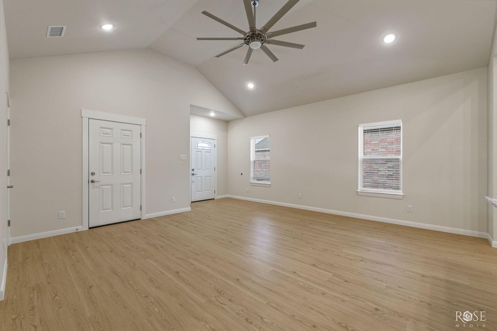 Image 7 of property listing at 6109 Mountain Forest Drive, San Angelo, TX 76904