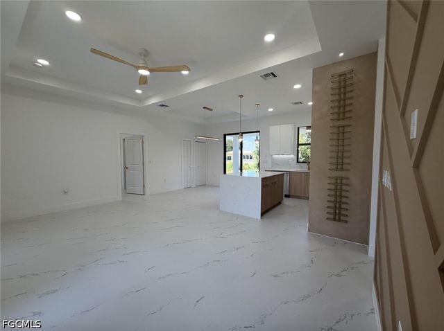 3812 11th ST SW, Lehigh Acres, FL 33976