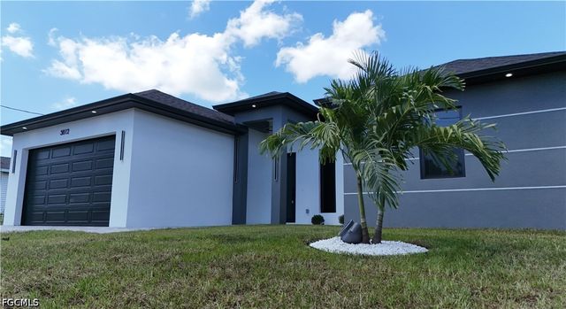 3812 11th ST SW, Lehigh Acres, FL 33976