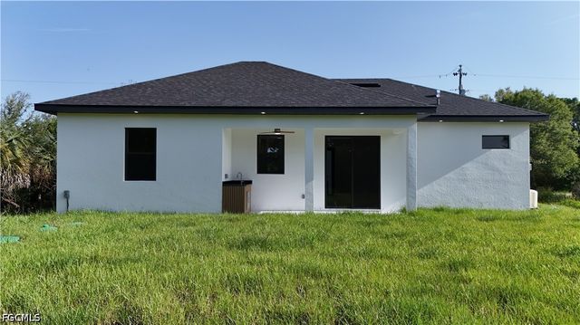3812 11th ST SW, Lehigh Acres, FL 33976