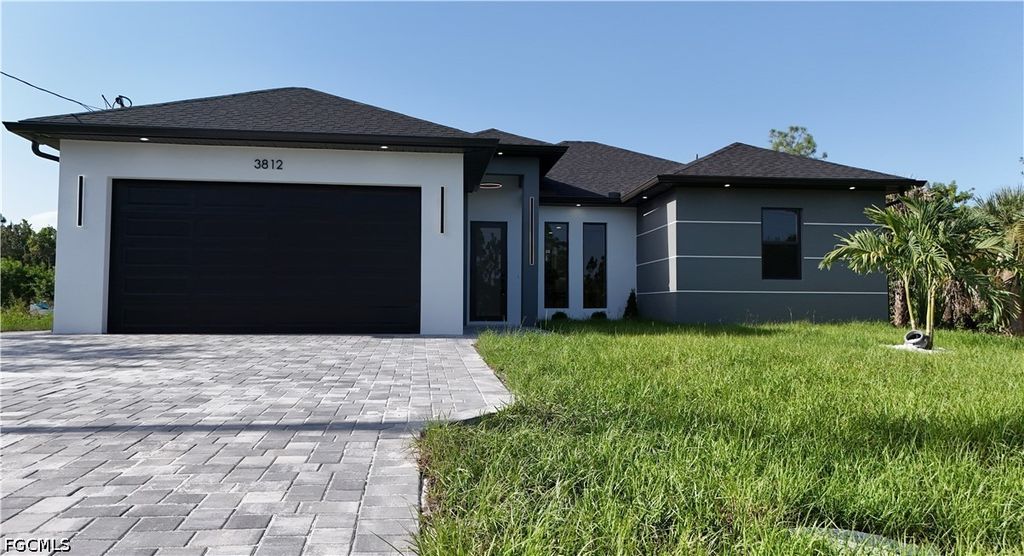 3812 11th ST SW, Lehigh Acres, FL 33976