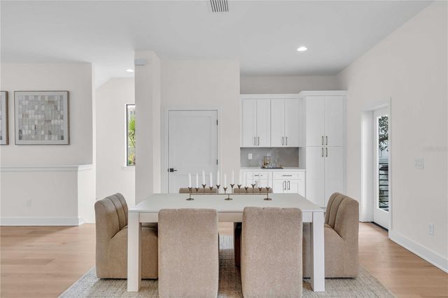 3002 W PLATT 9, Tampa, FL 33609