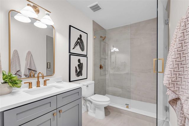 3002 W PLATT 9, Tampa, FL 33609