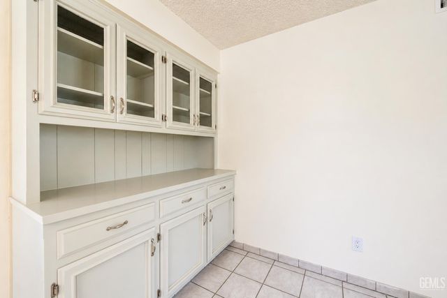 7609 Norris Road, Bakersfield, CA 93308