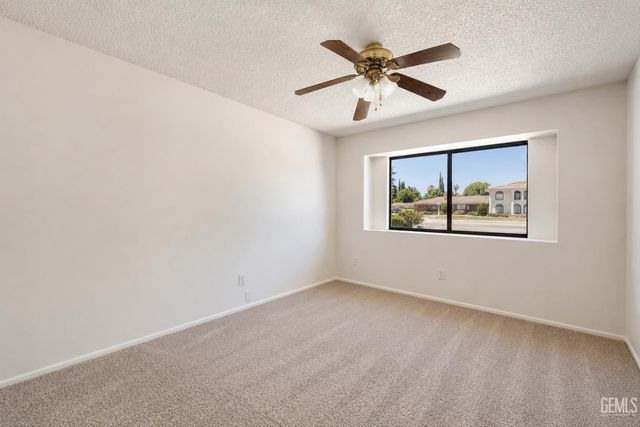 7609 Norris Road, Bakersfield, CA 93308