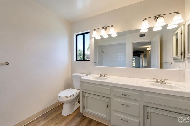7609 Norris Road, Bakersfield, CA 93308