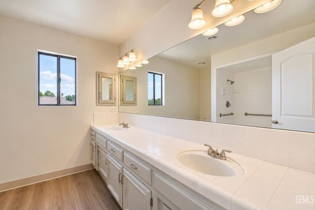 7609 Norris Road, Bakersfield, CA 93308