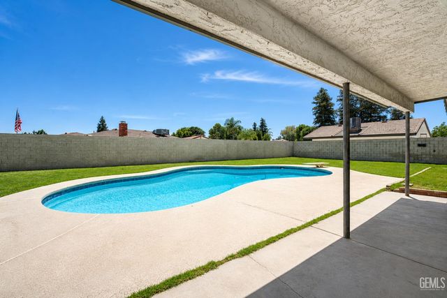 7609 Norris Road, Bakersfield, CA 93308