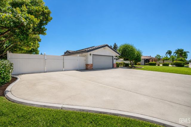 7609 Norris Road, Bakersfield, CA 93308