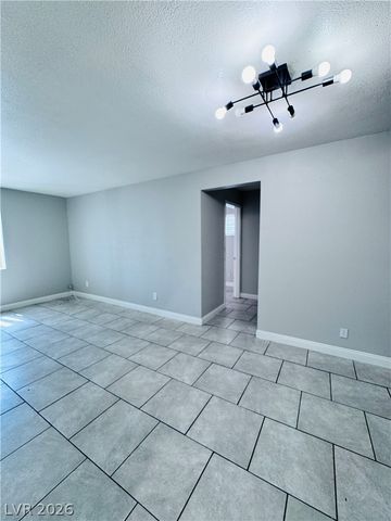 3671 Villa Knolls East Drive, Las Vegas, NV 89120