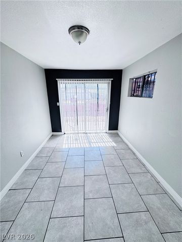 3671 Villa Knolls East Drive, Las Vegas, NV 89120