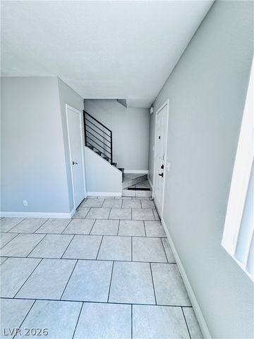 3671 Villa Knolls East Drive, Las Vegas, NV 89120