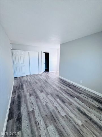 3671 Villa Knolls East Drive, Las Vegas, NV 89120