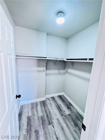 3671 Villa Knolls East Drive, Las Vegas, NV 89120