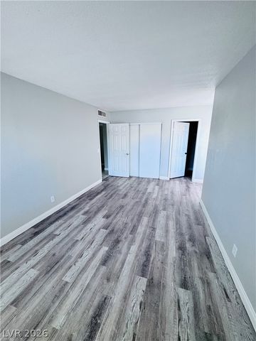 3671 Villa Knolls East Drive, Las Vegas, NV 89120