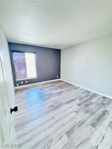 3671 Villa Knolls East Drive, Las Vegas, NV 89120
