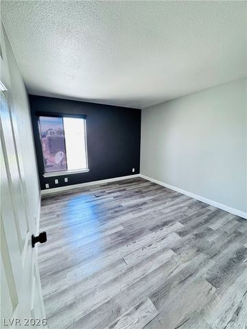 3671 Villa Knolls East Drive, Las Vegas, NV 89120