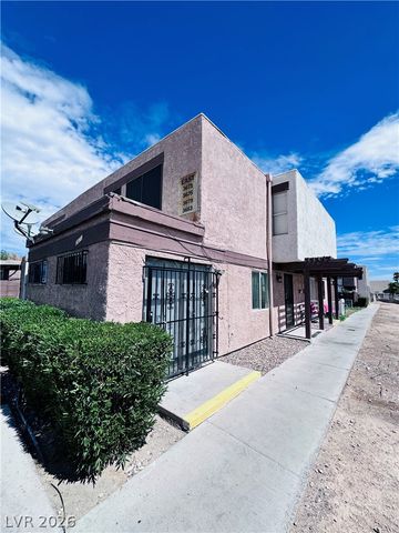 3671 Villa Knolls East Drive, Las Vegas, NV 89120