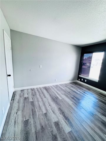 3671 Villa Knolls East Drive, Las Vegas, NV 89120